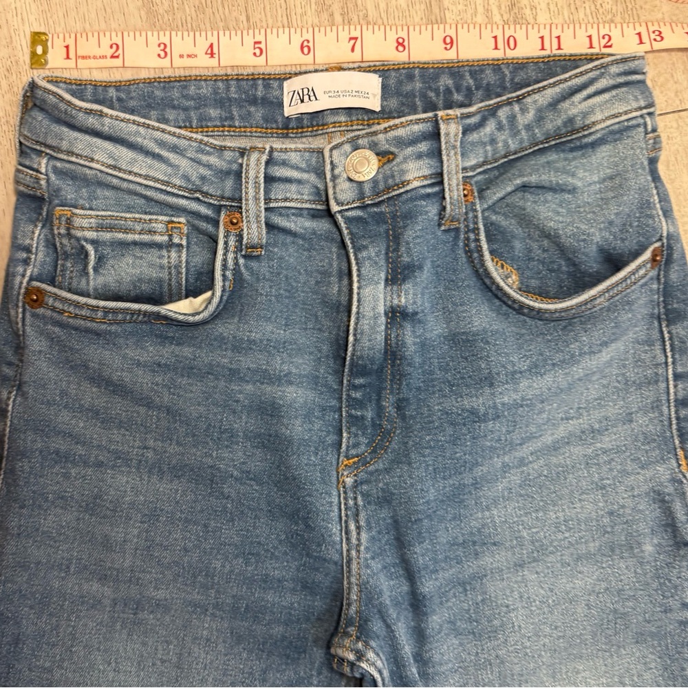 Zara jeans - Picture 3 of 6